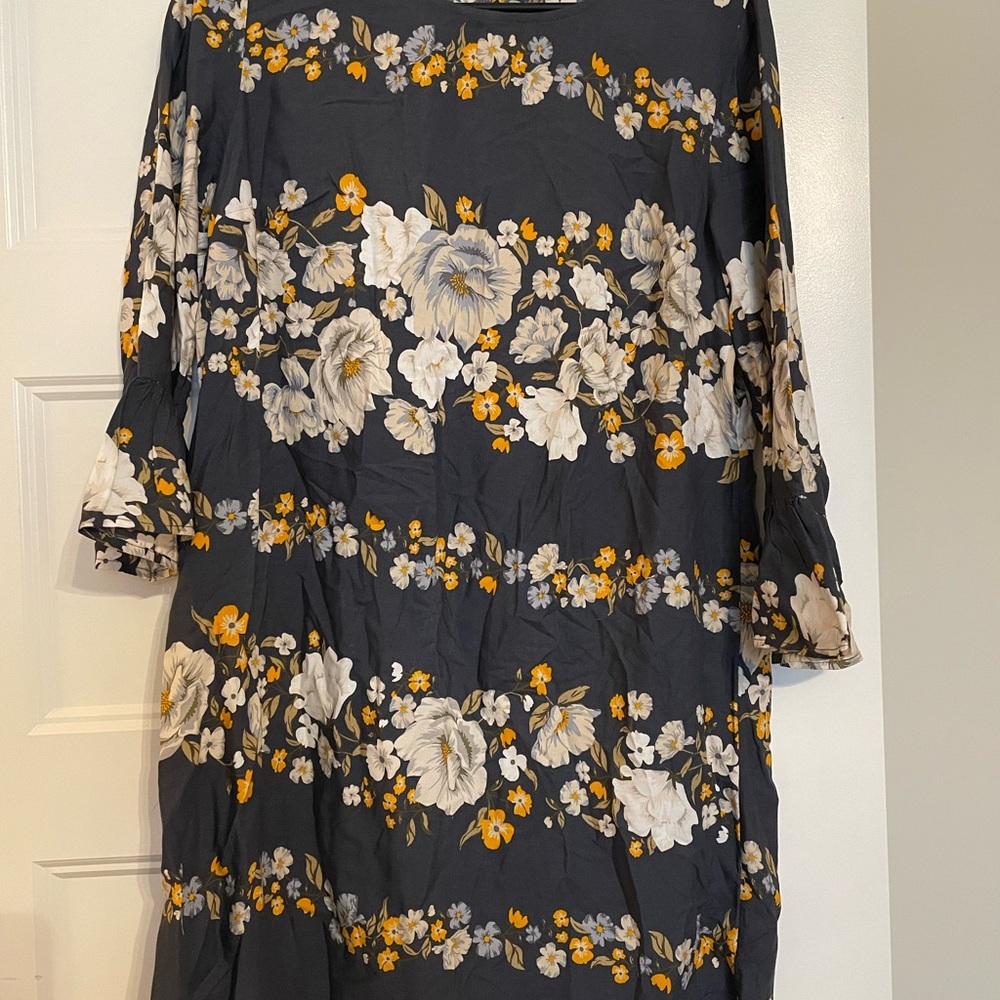 Women’s dress